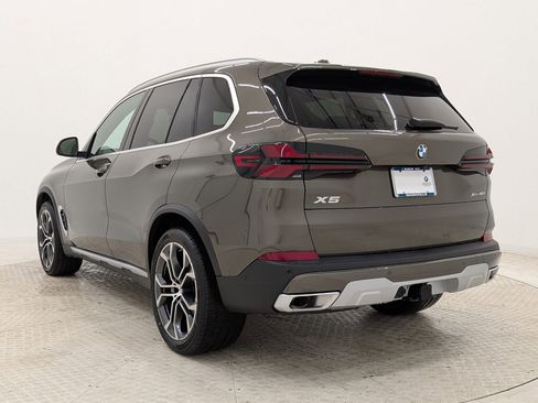 New 2026 BMW X5 xDrive40i image 3