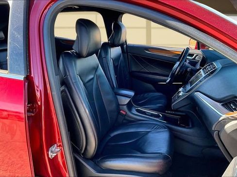 Used 2017 Lincoln MKC Select w/ Select Plus Package image 7