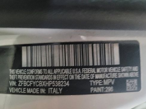 Used 2017 FIAT 500X Trekking image 33