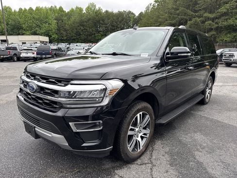 Used 2024 Ford Expedition Max Limited AWD/4WD image 3