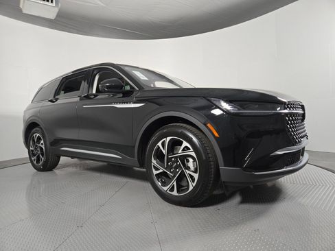 New 2026 Lincoln Nautilus Premier w/ Equipment Group 102A AWD/4WD image 2