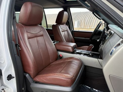 Used 2014 Ford Expedition EL King Ranch image 26