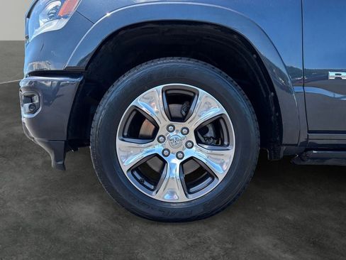 Used 2019 RAM 1500 Laramie AWD/4WD image 4