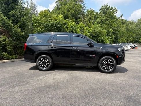 Used 2021 GMC Yukon AT4 w/ Rear Media and Nav Package AWD/4WD image 10