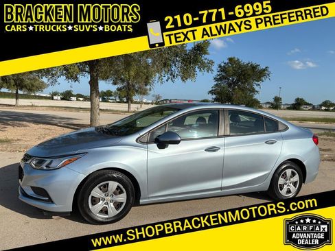 Used 2017 Chevrolet Cruze LS FWD image 1