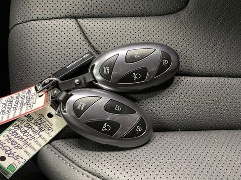 New 2026 Hyundai Elantra Limited image 28