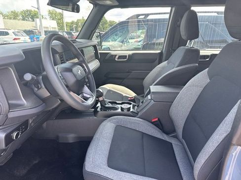 Certified 2025 Ford Bronco 4-Door AWD/4WD image 13