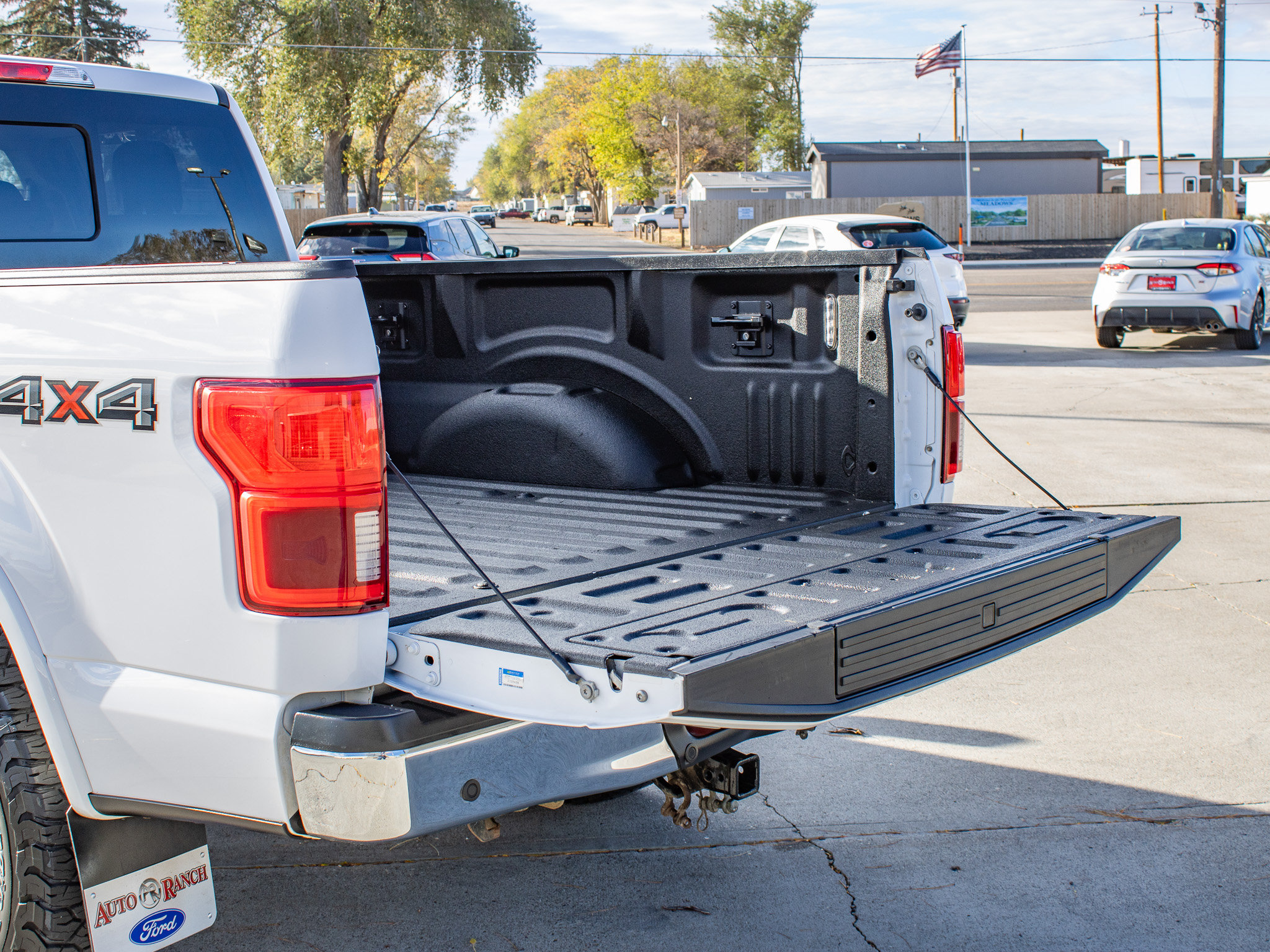 Used 2020 Ford F150 Lariat AWD/4WD image 9