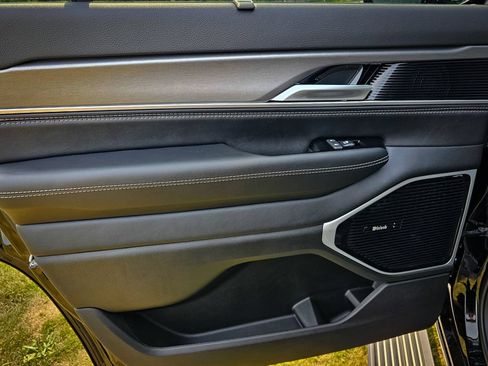 New 2026 Jeep Grand Wagoneer Limited AWD/4WD image 37