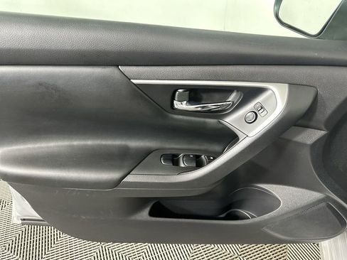 Used 2016 Nissan Altima 2.5 S w/ Power Driver Seat Package FWD image 23