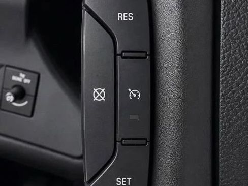 Used 2025 GMC Savana 2500 w/ Driver Convenience Package RWD image 29