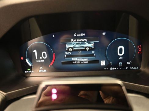 Used 2025 Ford Explorer ST w/ Sun And Sound Package image 10