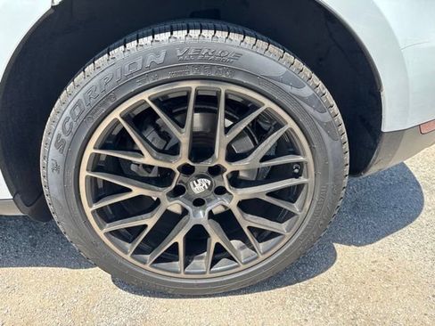 Used 2018 Porsche Macan S AWD/4WD image 20
