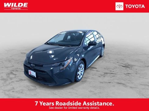 Certified 2025 Toyota Corolla LE image 5