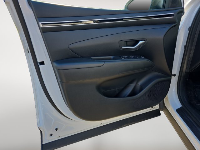 Used 2022 Hyundai Tucson Blue AWD/4WD image 16