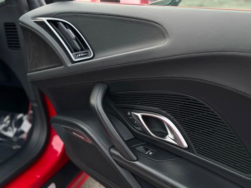 Used 2018 Audi R8 V10 image 37