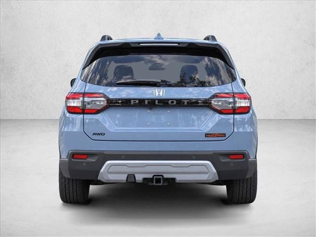 Used 2024 Honda Pilot TrailSport image 6