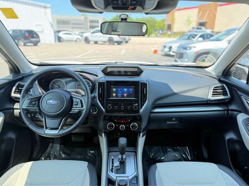 Used 2023 Subaru Forester Premium AWD/4WD image 20
