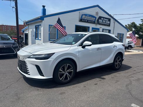 Used 2023 Lexus RX 350 Premium w/ Accessory Package AWD/4WD image 2