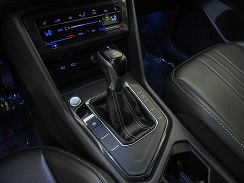 Used 2024 Volkswagen Tiguan Wolfsburg Edition FWD image 21