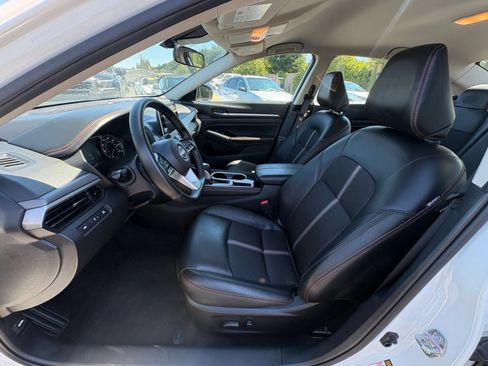 Used 2025 Nissan Altima 2.5 SR FWD image 27