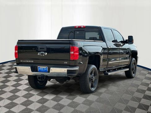 Used 2018 Chevrolet Silverado 2500 LTZ w/ Vortec Plus Package AWD/4WD image 5