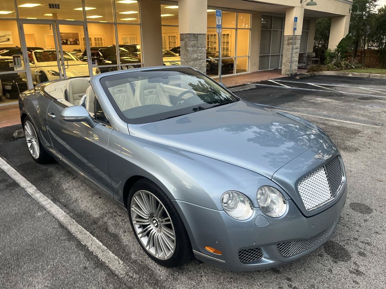 Used 2010 Bentley Continental GT Speed w/ Convenience Specification Pkg AWD/4WD image 2