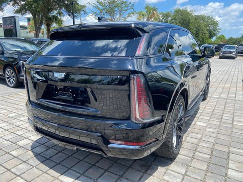 Certified 2026 Cadillac Escalade IQ Sport 2 w/ LPO, ONYX Package AWD/4WD image 6