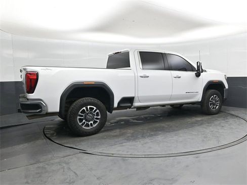 Used 2021 GMC Sierra 2500 SLT image 3