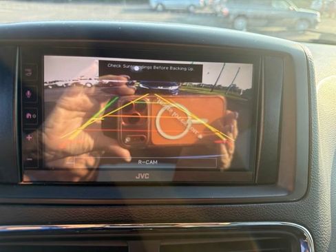 Used 2019 Dodge Grand Caravan GT FWD image 19