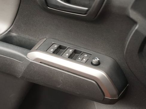 Used 2021 Toyota Tacoma SR5 RWD image 29