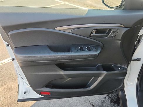 Certified 2023 Honda Passport EX-L image 12