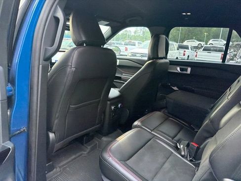 Used 2023 Ford Explorer ST-Line AWD/4WD image 14