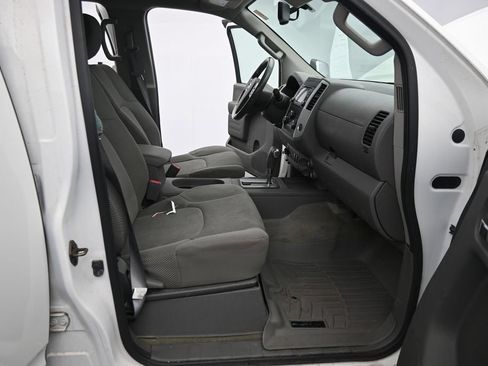 Used 2016 Nissan Frontier SV w/ SV Value Truck Package AWD/4WD image 19