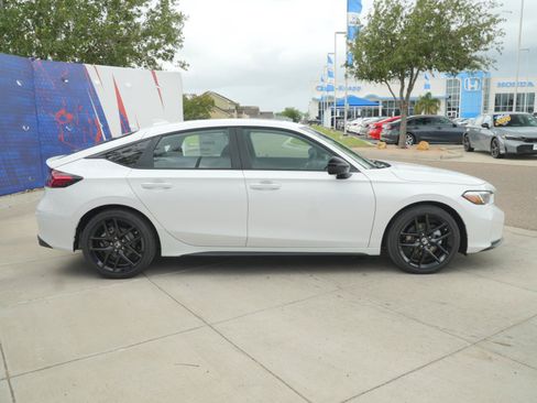 New 2026 Honda Civic Sport image 4