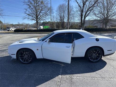 Used 2020 Dodge Challenger R/T Scat Pack image 16