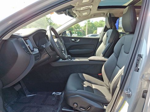 Certified 2025 Volvo XC60 T8 Core w/ Climate Package image 13