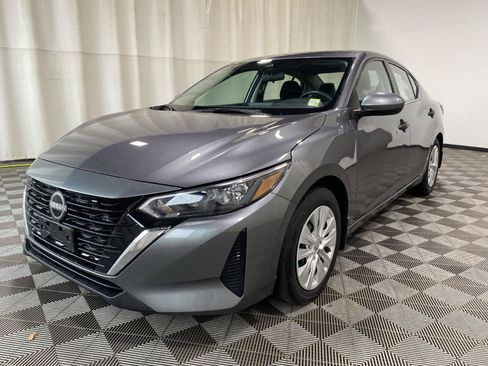 Used 2024 Nissan Sentra S FWD image 3
