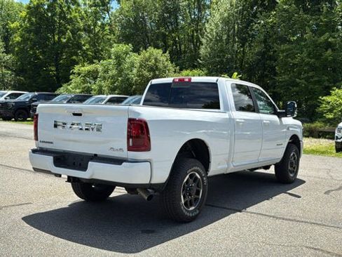 Used 2026 RAM 2500 Laramie AWD/4WD image 6