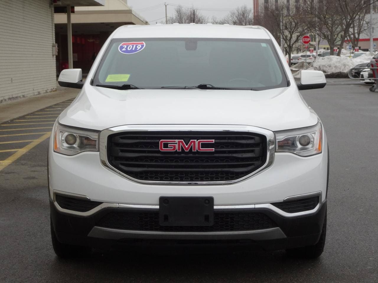 Used 2019 GMC Acadia SLE AWD/4WD image 2