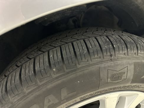 Used 2013 Toyota Sienna XLE image 12