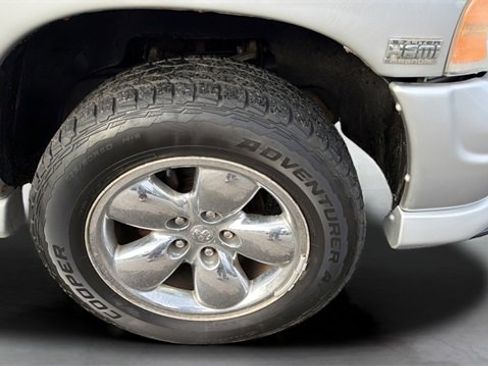 Used 2005 Dodge Ram 1500 Truck SLT w/ Daytona Edition Group image 26