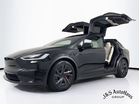 Used 2026 Tesla Model X Plaid AWD/4WD image 3
