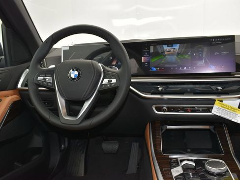 Used 2026 BMW X5 sDrive40i w/ Parking Assistance Package RWD image 19
