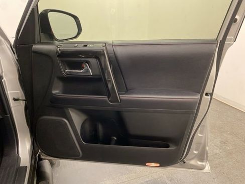 Used 2019 Toyota 4Runner TRD Off-Road image 22
