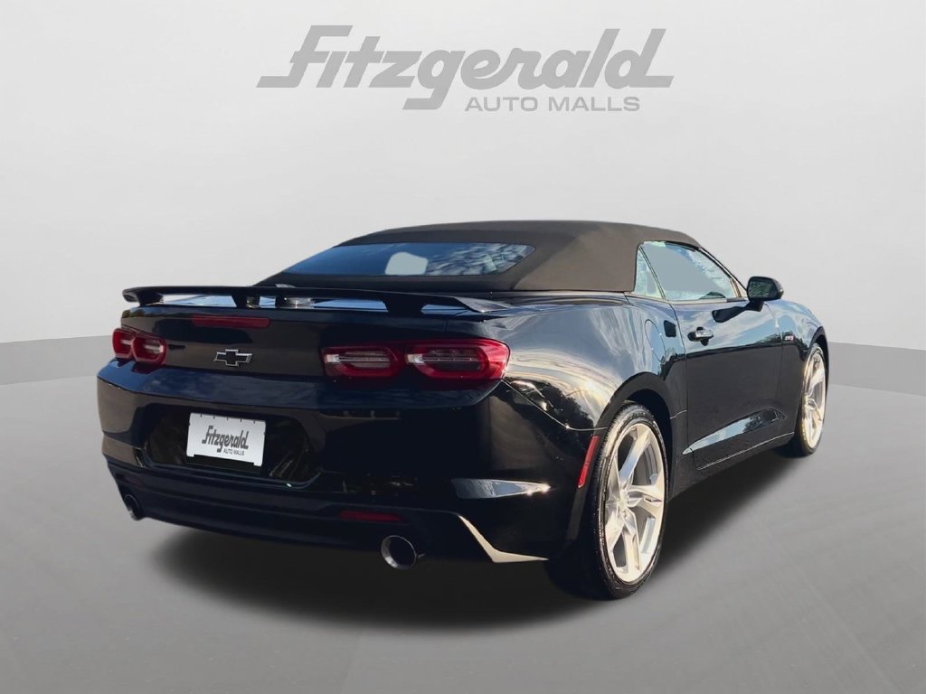 Used 2023 Chevrolet Camaro LT w/ Technology Package RWD image 7