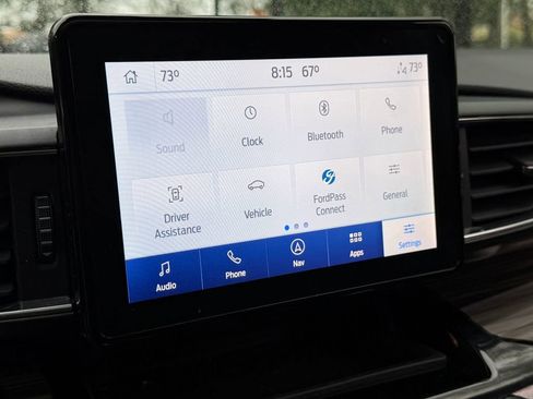 Used 2022 Ford Explorer Limited w/ Equipment Group 301A AWD/4WD image 18