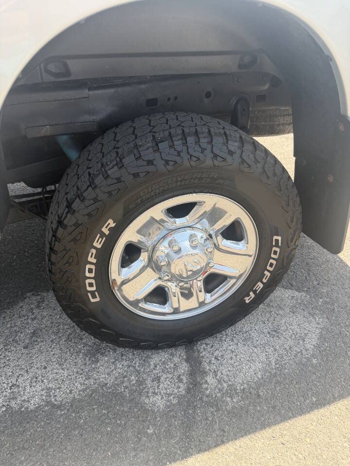 Used 2018 RAM 2500 Tradesman w/ Chrome Appearance Group AWD/4WD image 8