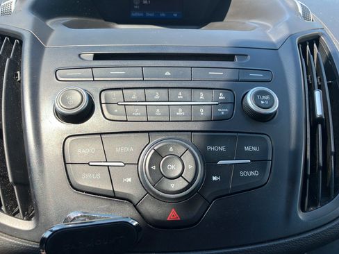 Used 2018 Ford Escape SE FWD image 19