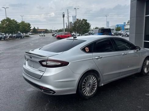 Used 2016 Ford Fusion Titanium FWD image 4